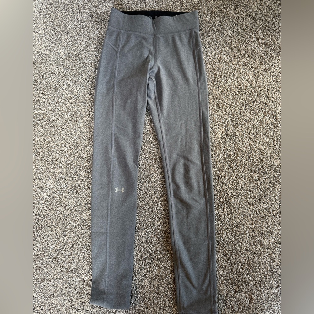 Women’s Under Armour Black and Gray HeatGear Leggings Size XS